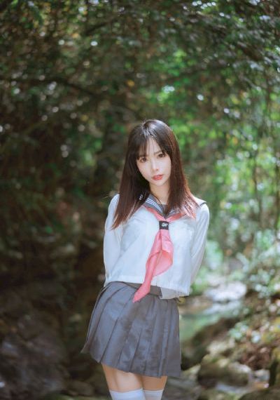 欧美妆容发型视频_BD电影完整版在线观看